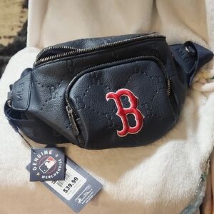 Genuine Merchandise Dark Blue Belt Bag with Red Accent